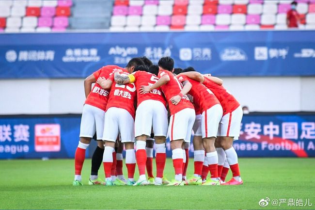 韩国大尺度做爰在泳池